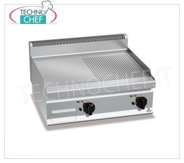 FRY TOP GAZ, PLAQUE MULTIPAN 1/2 NERVUREE et 1/2 LISSE, module TOP, mod.G7FM8B-2 FRY TOP GAZ avec 1/2 PLAQUE LISSE et 1/2 PLAQUE CÔTELÉE, Ligne BERTOS, MACROS 700, Série MULTIPAN, Module DOUBLE TOP avec ZONE DE CUISSON 795x500 mm, COMMANDES INDÉPENDANTES, puissance thermique Kw.13,8, Poids 70 Kg, dim. mm.800x700x290h