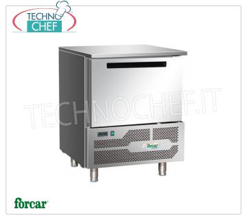 Cellule de refroidissement rapide professionnelle, 5 plateaux GN 1/1, modèle G-D5A BLAST CHILLER-FREEZER avec GUIDES pour 5 PLATEAUX Gastro-Norm 1/1 ou mm.600x400, ECOLOGICAL GAS R290 E, marque FORCAR, rendement CYCLE POSITIF + 90 ° + 3 ° C / Kg.18, CYCLE NÉGATIF + 90 ° -18 ° C / Kg.14, V.230 / 1 + N, Kw.0,8, Poids 95 Kg, dim.mm.800x815x1015h, FORCAR